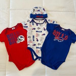 Buffalo Bills infant onesies / bodysuits + hat 3-6M